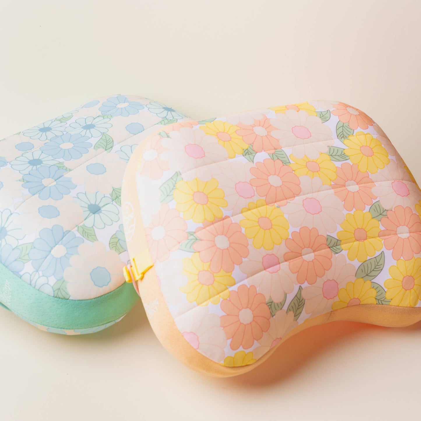 Ballast Beach Pillow-Daisy Craze Aqua