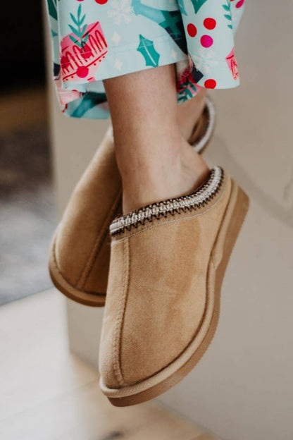 Sand Embroidered Comfy Slippers