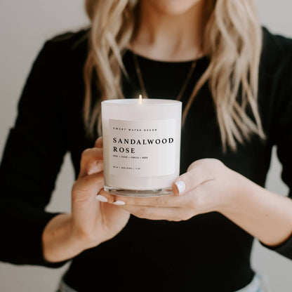 Sandalwood Rose 11 oz Soy Candleu