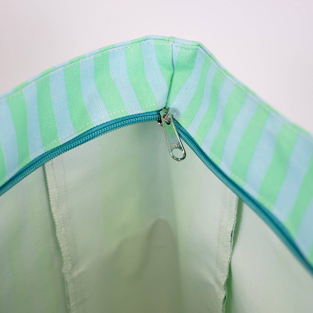 Caroline Durham Tote   Turquoise/Mint   18x13.5x6